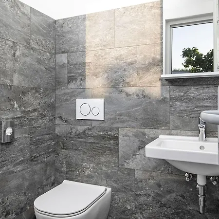 4 Sz Mit Bad En Pool Und Sommerkueche By Interhome Casa vacanze *